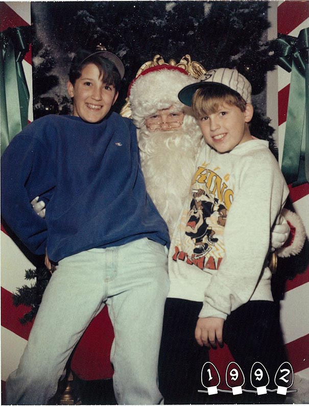 two_brothers_annual_santa_photos_02